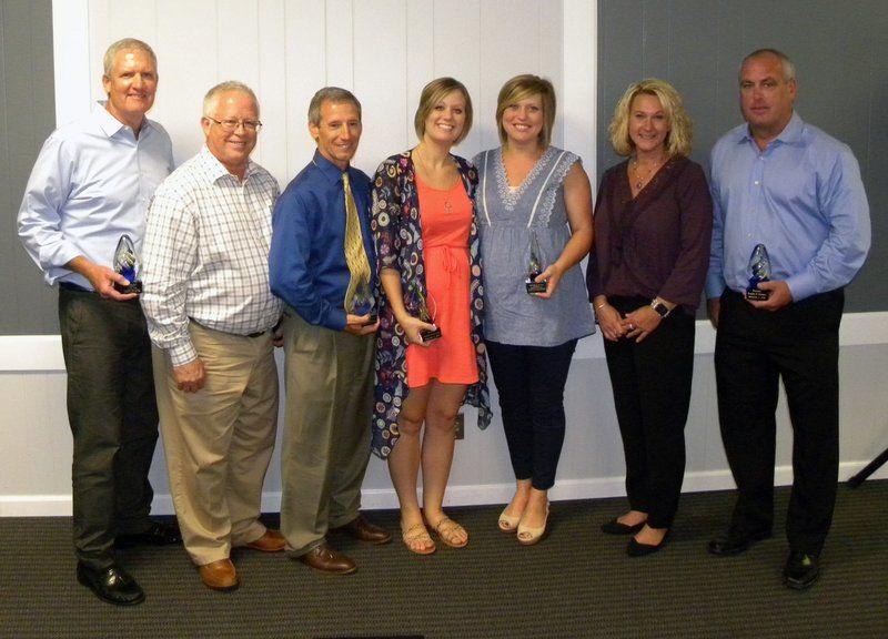 Wakarusa Chamber presents annual awards Business