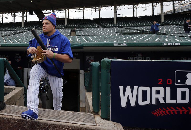 Schwarber won't play field at Wrigley Field this weekend