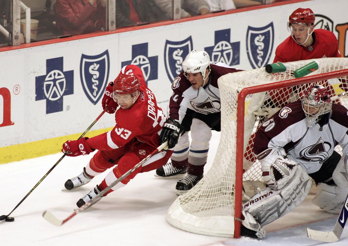 Chris Chelios Recognized For His Longevity National Sports Goshennews Com Chris Chelios Recognized For His Longevity National Sports Goshennews Com