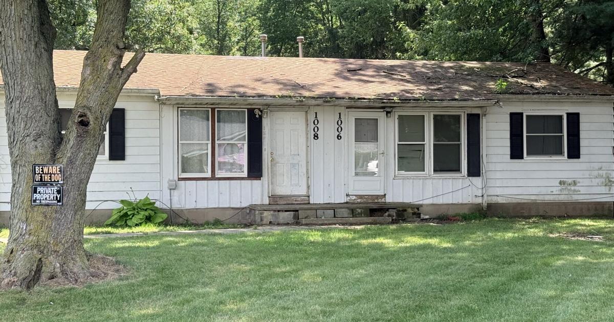 Board of Works considers fate of dilapidated property