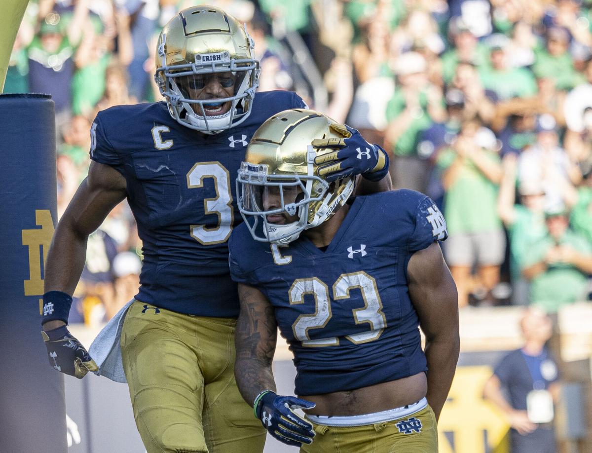 COLLEGE FOOTBALL: SEP 18 Purdue at Notre Dame - Kyren Williams Avery Davis celebration