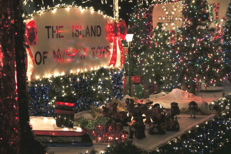 Shipshewana Light Parade sets town aglow Local News