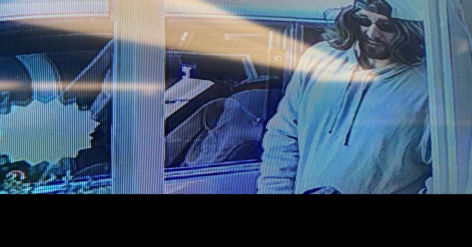 Anacortes police search for armed robbery suspect Crime