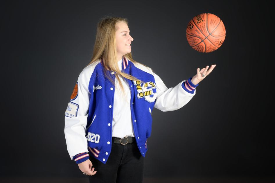 Skagit Valley Herald Girls Basketball Player Of The Year Justine Benson Sports Goskagit Com