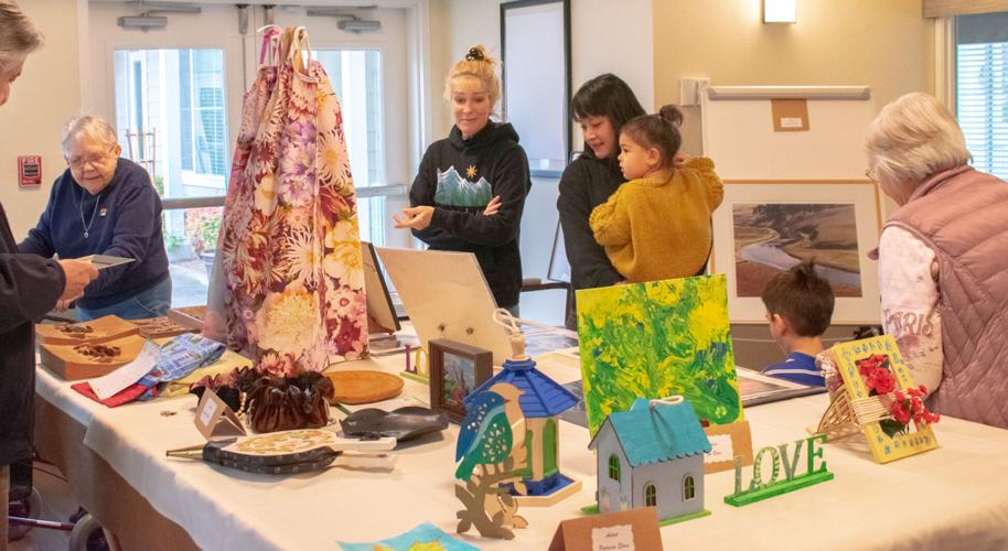 Brookdale Stanwood residents show skills in annual art show