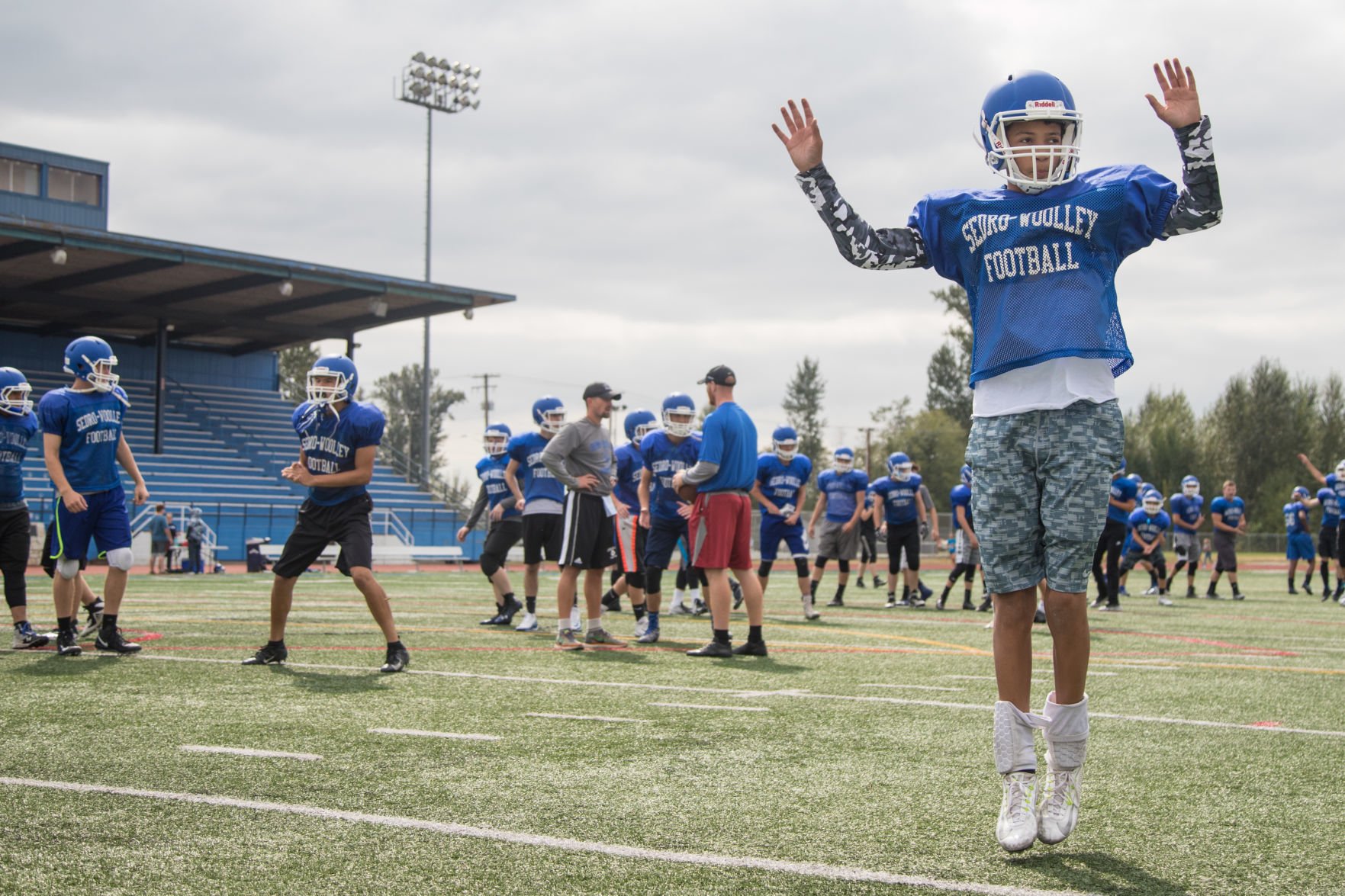 cubs football jersey