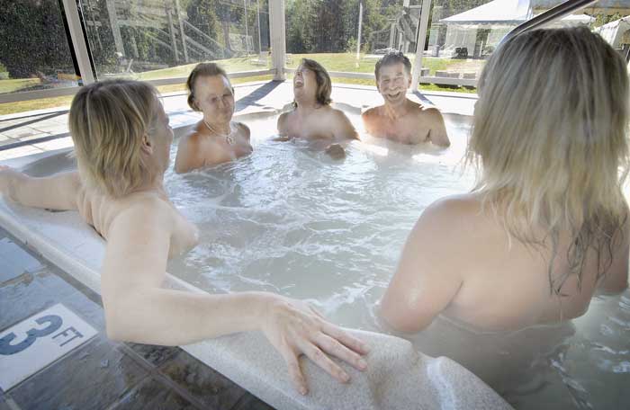 wetblog.org lmc-003"nudist rec center relaxation Au naturel, al fresco | | goskagit.com