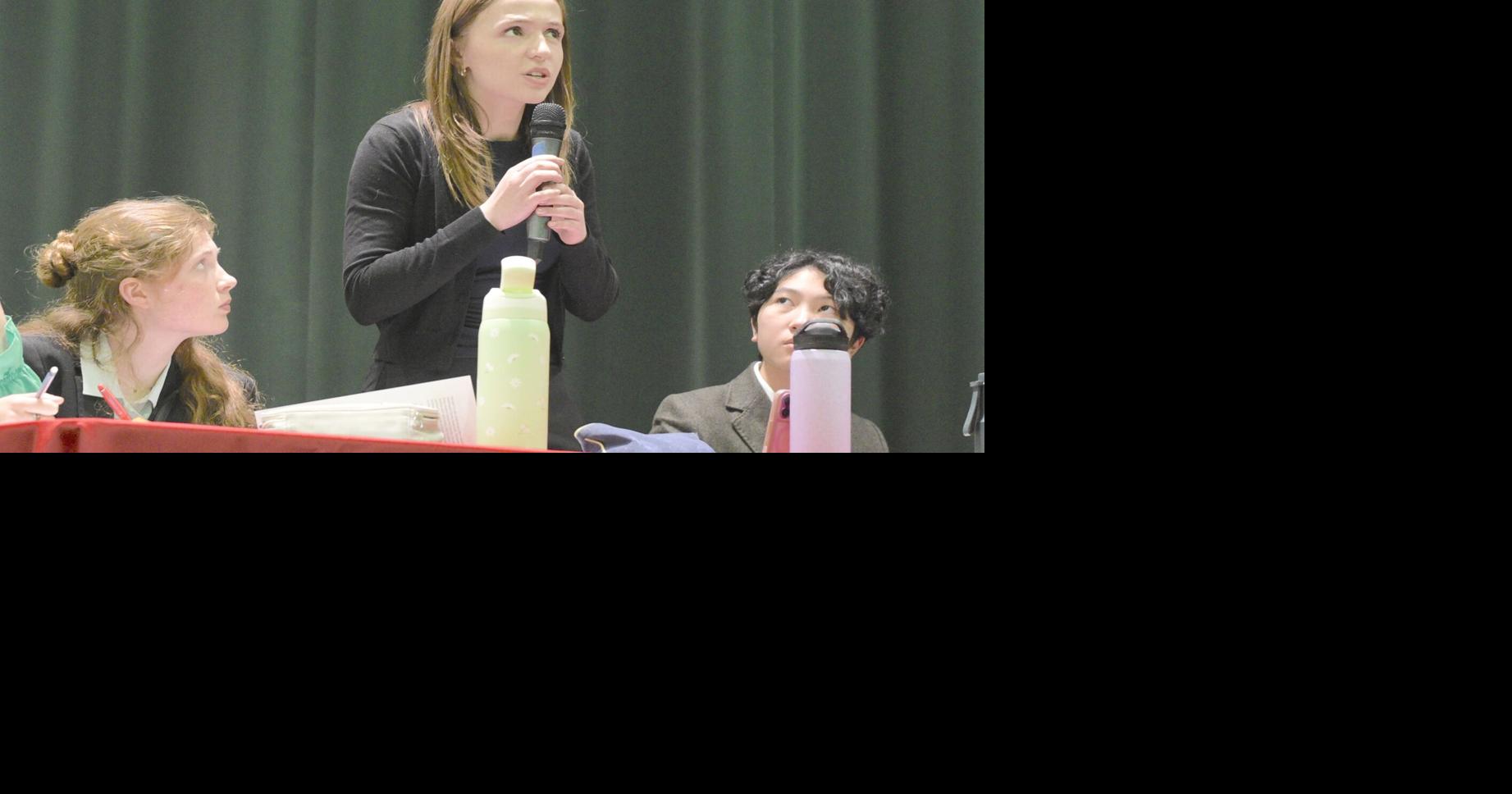 Mount Vernon and Anacortes high school debate teams collaborate on public education discussion