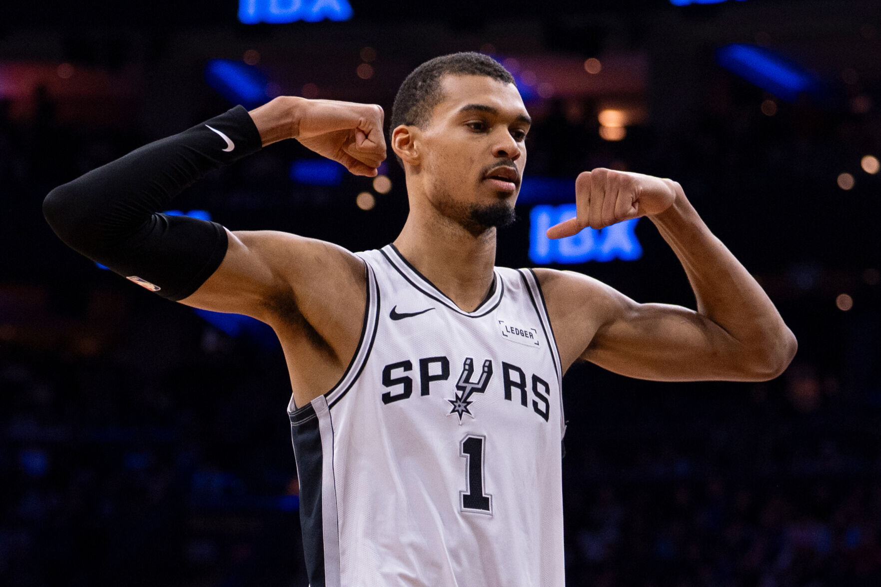 Spurs 76ers Basketball | Sports | goskagit.com