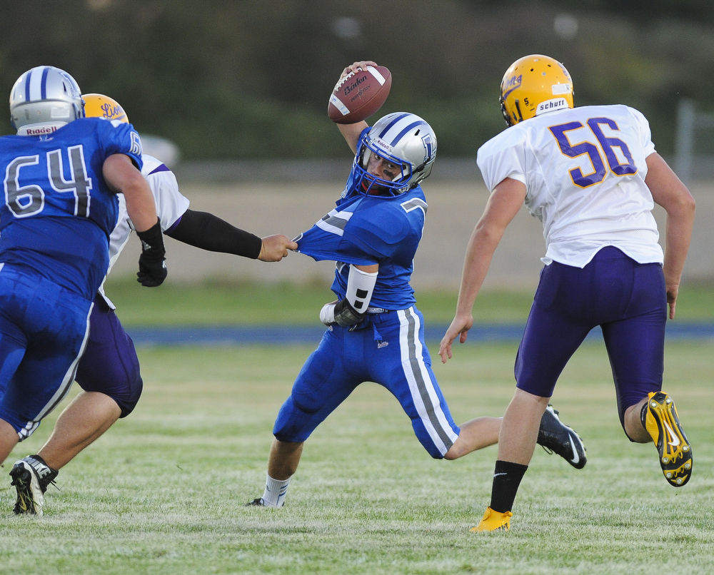 Football: La Conner vs. Concrete | Gallery | goskagit.com