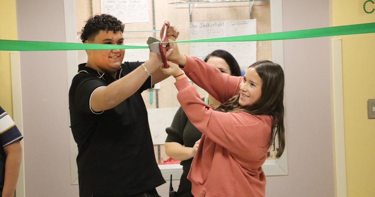 Mount Vernon School District celebrates LaVenture Middle School