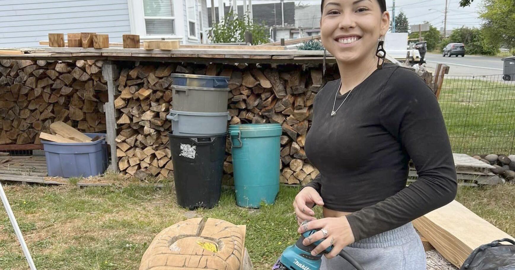 Beaver Lodge artist in residence honoring her heritage through art - Vimarsana News