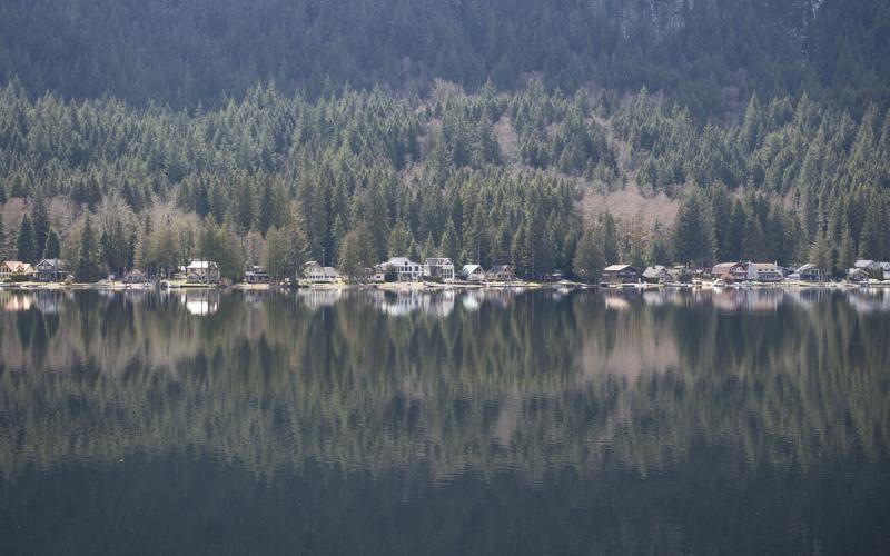 Lake Cavanaugh residents left with no solution to closed road Local