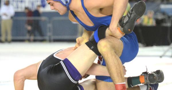 Dahlton Zavala vs Ryan Smith-Slaymaker | Gallery | goskagit.com