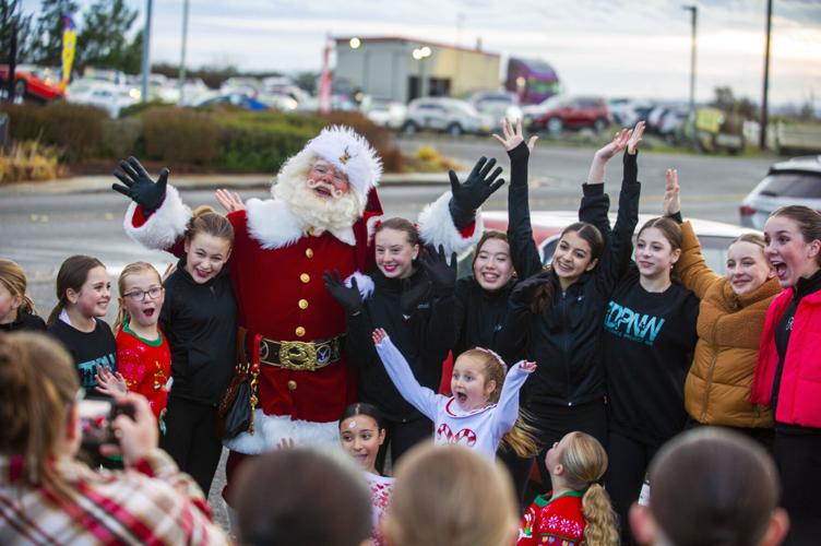 Stanwood lights up for Christmas! SC News