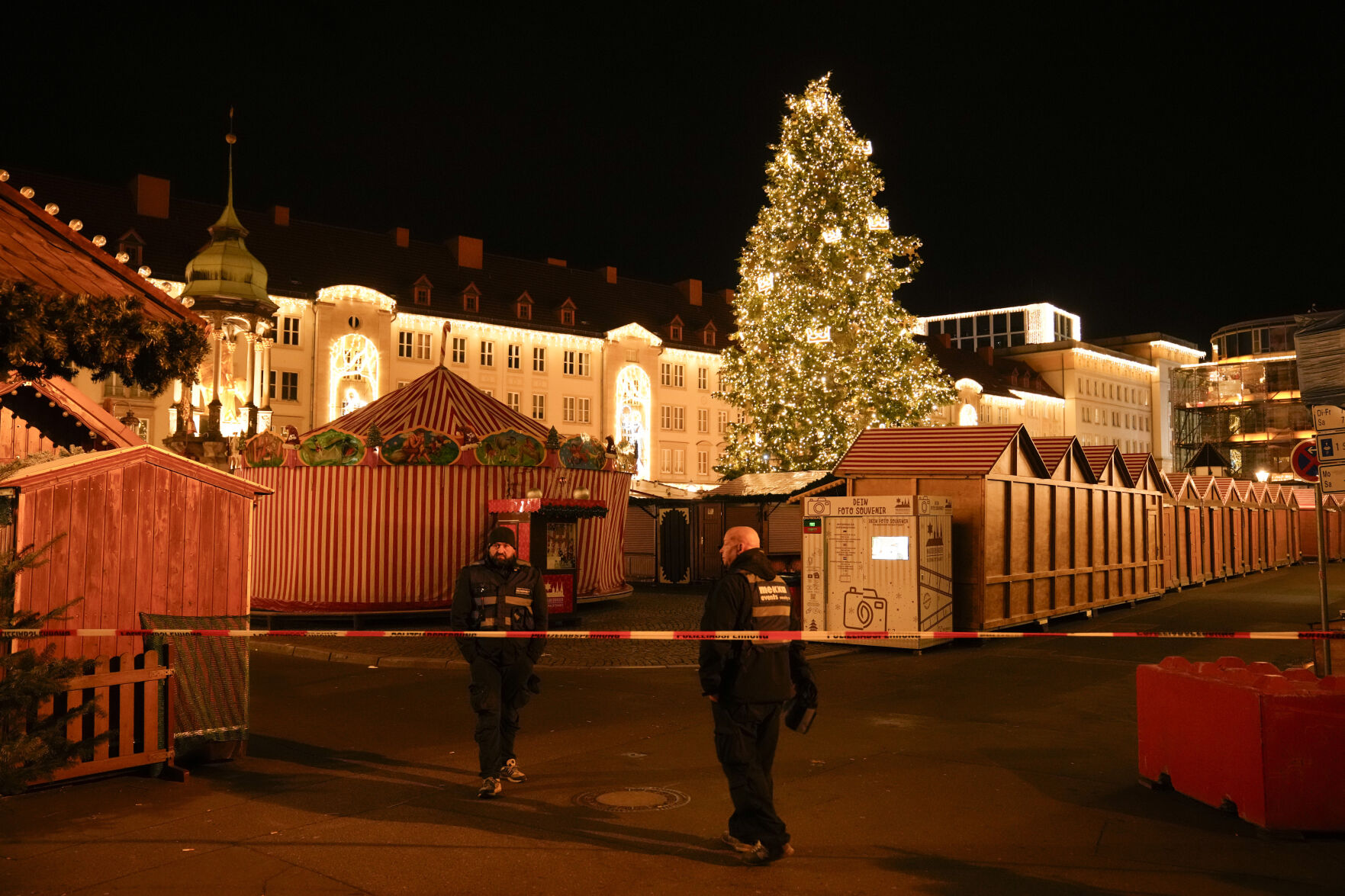 At Least 2 Dead And 60 Hurt After A Car Drives Into A German Christmas ...