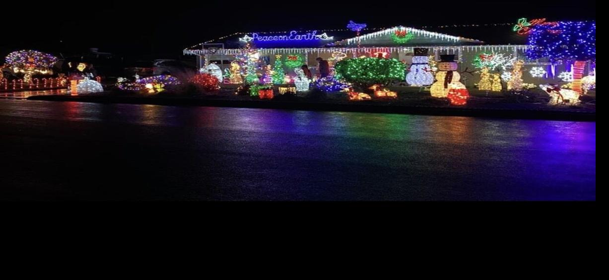 Locals Hope Lights Bring Smiles News Goskagit Com
