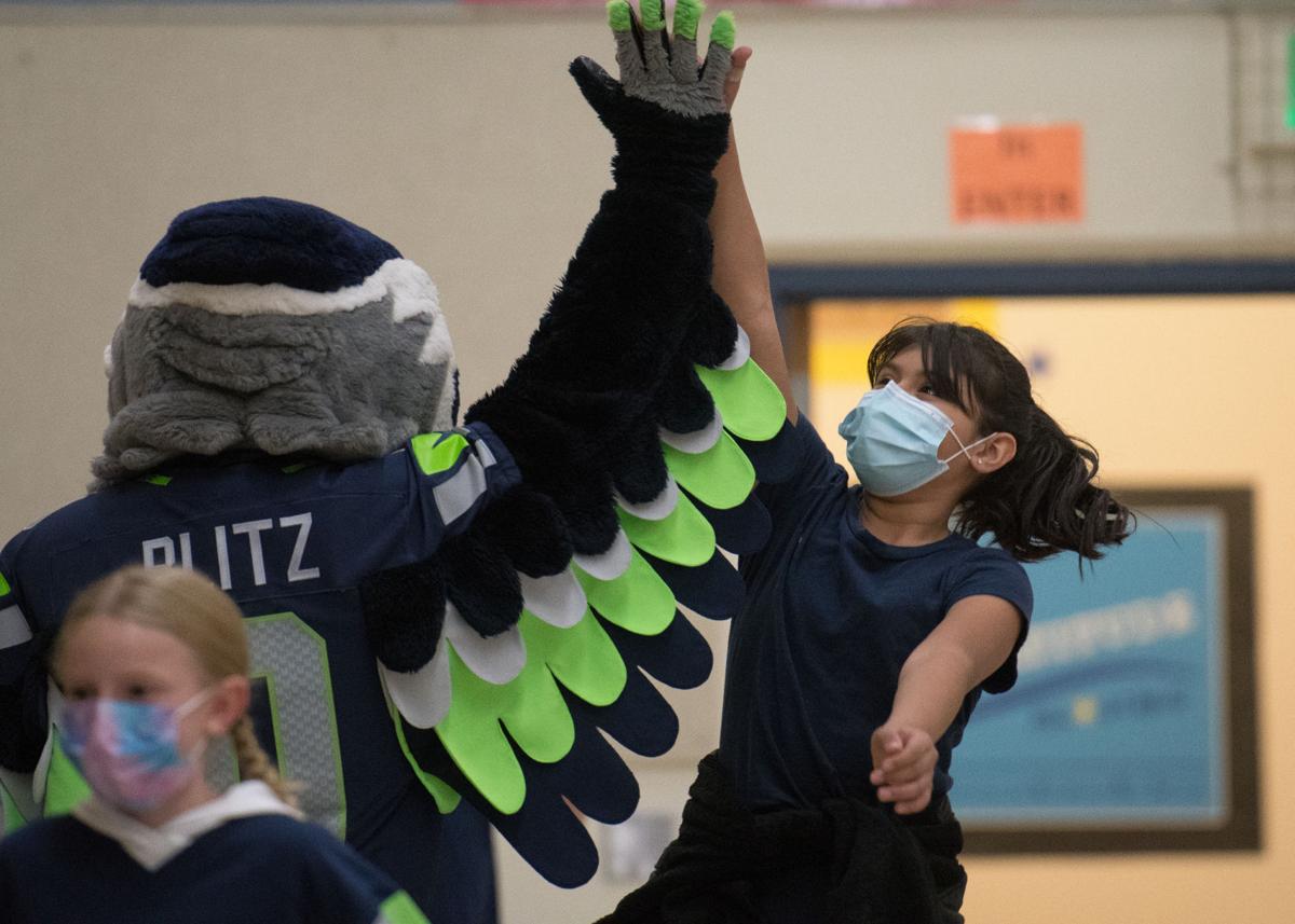 Blitz the Seahawk visits Centennial Elementary-12.jpg