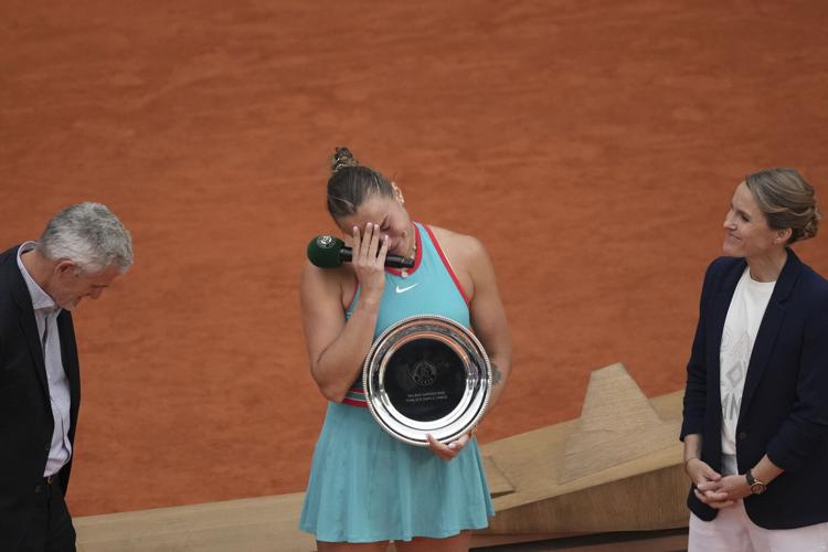 AP PHOTOS Coco Gauff's emotional triumph at the French Open final