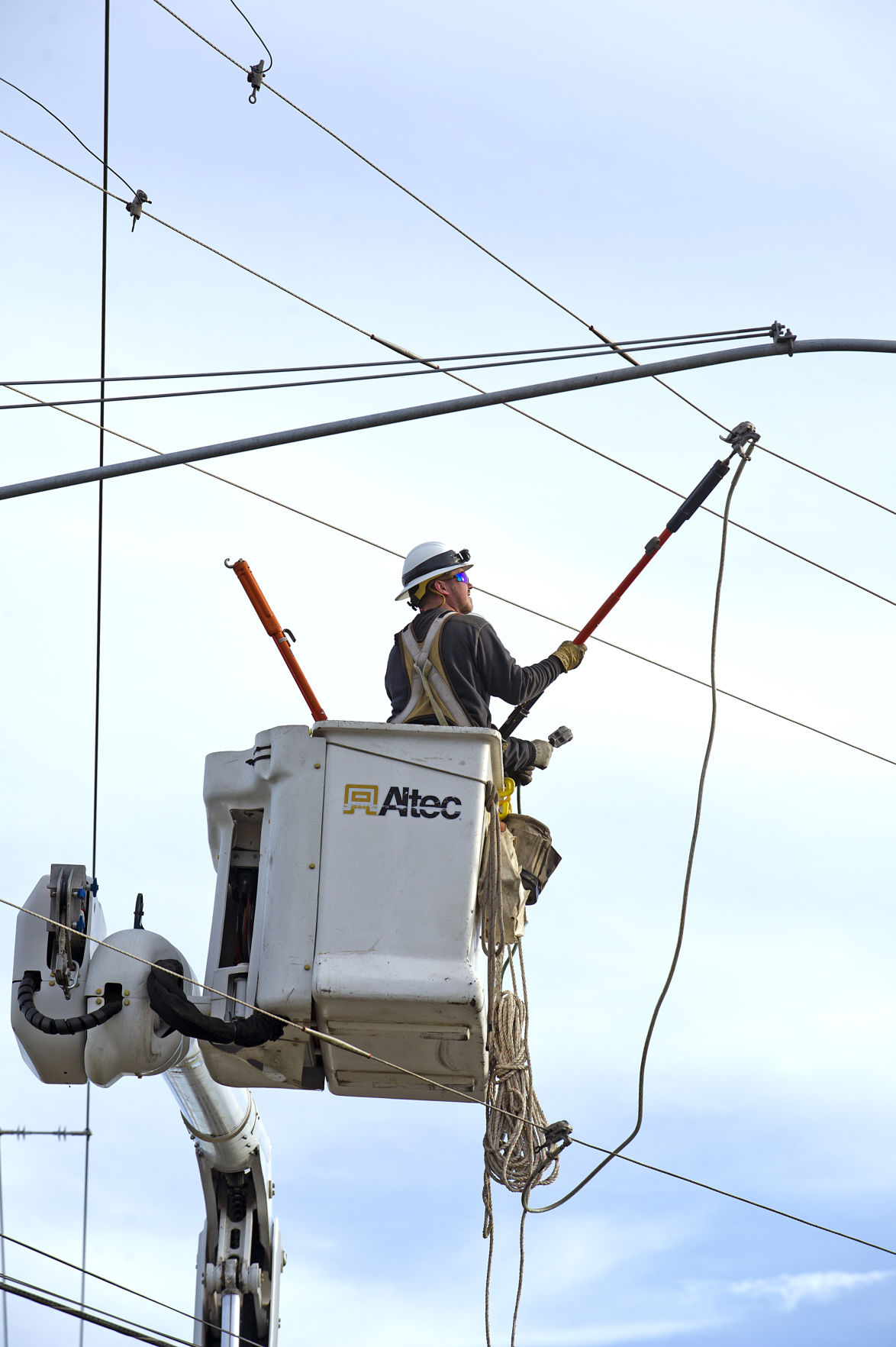 Puget sound energy lineman jobs