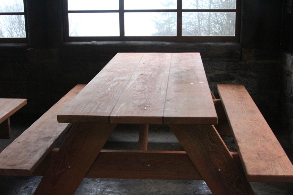 Rosario Beach table