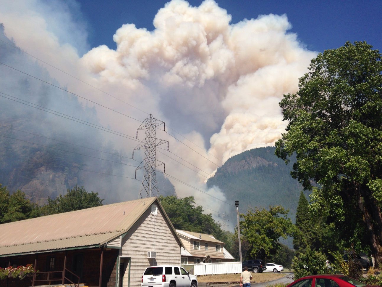 Wildfire Near Newhalem Prompts Evacuations | News | Goskagit.com