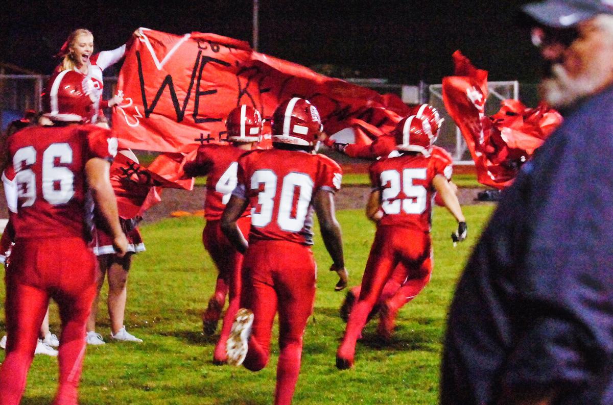 Photo gallery Football MarysvillePilchuck at Stanwood, 10.21.16