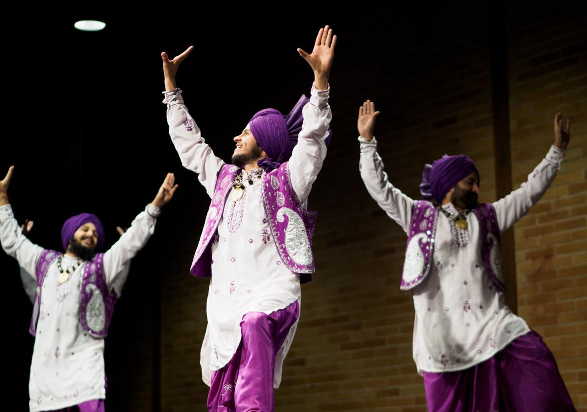 Bhangra Dance Event Creates Space For South Asian Community Local News Goskagit Com