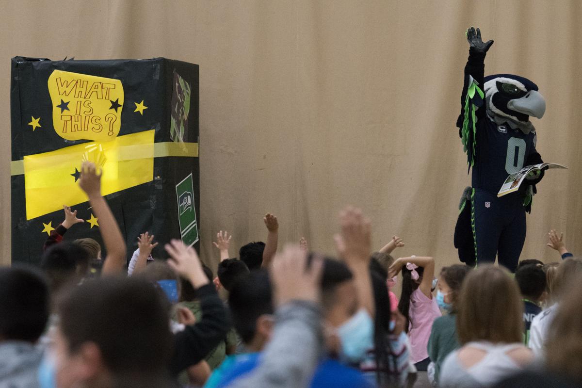 Blitz the Seahawk visits Centennial Elementary-5.jpg