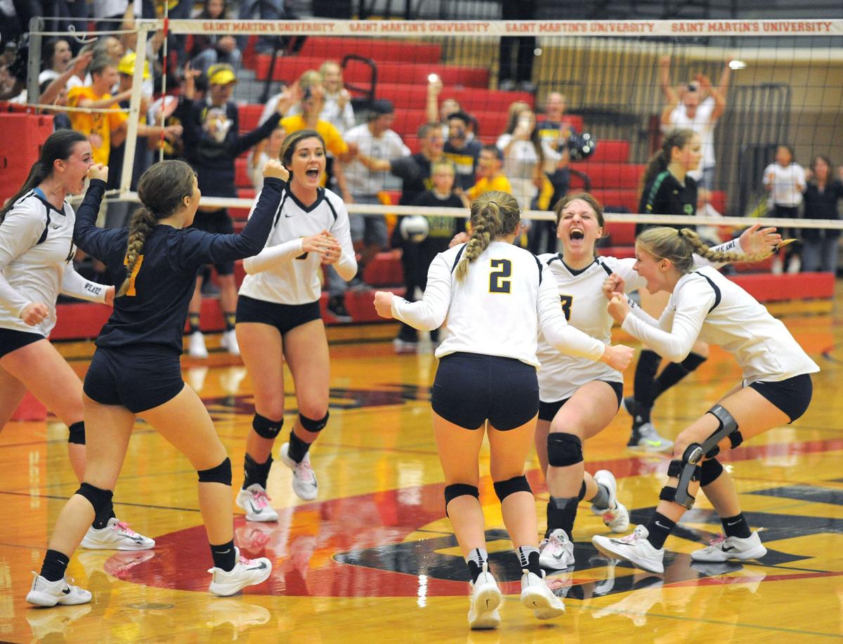 BurlingtonEdison captures school’s sixth volleyball championship