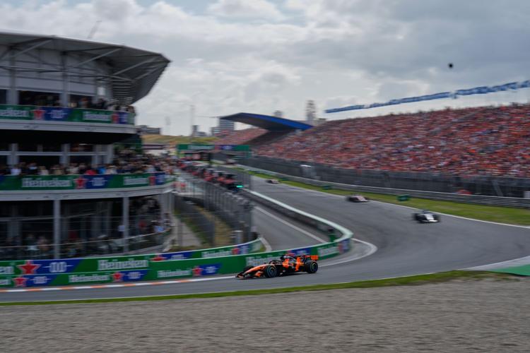 Lando Norris wins F1's Dutch Grand Prix after a daring pass on Kimi ...