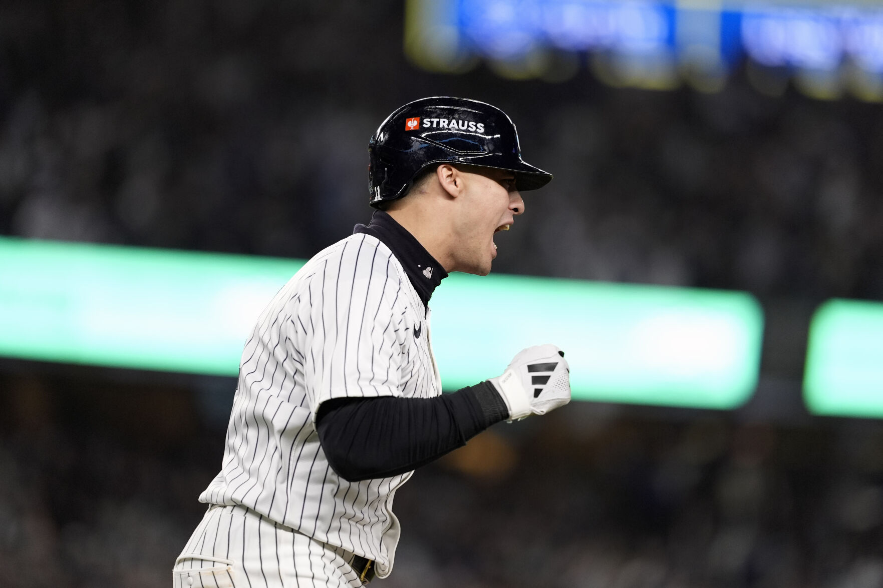 Volpe Slam Sparks Comeback After Freeman Homer, Yanks Beat Dodgers 11-4 ...