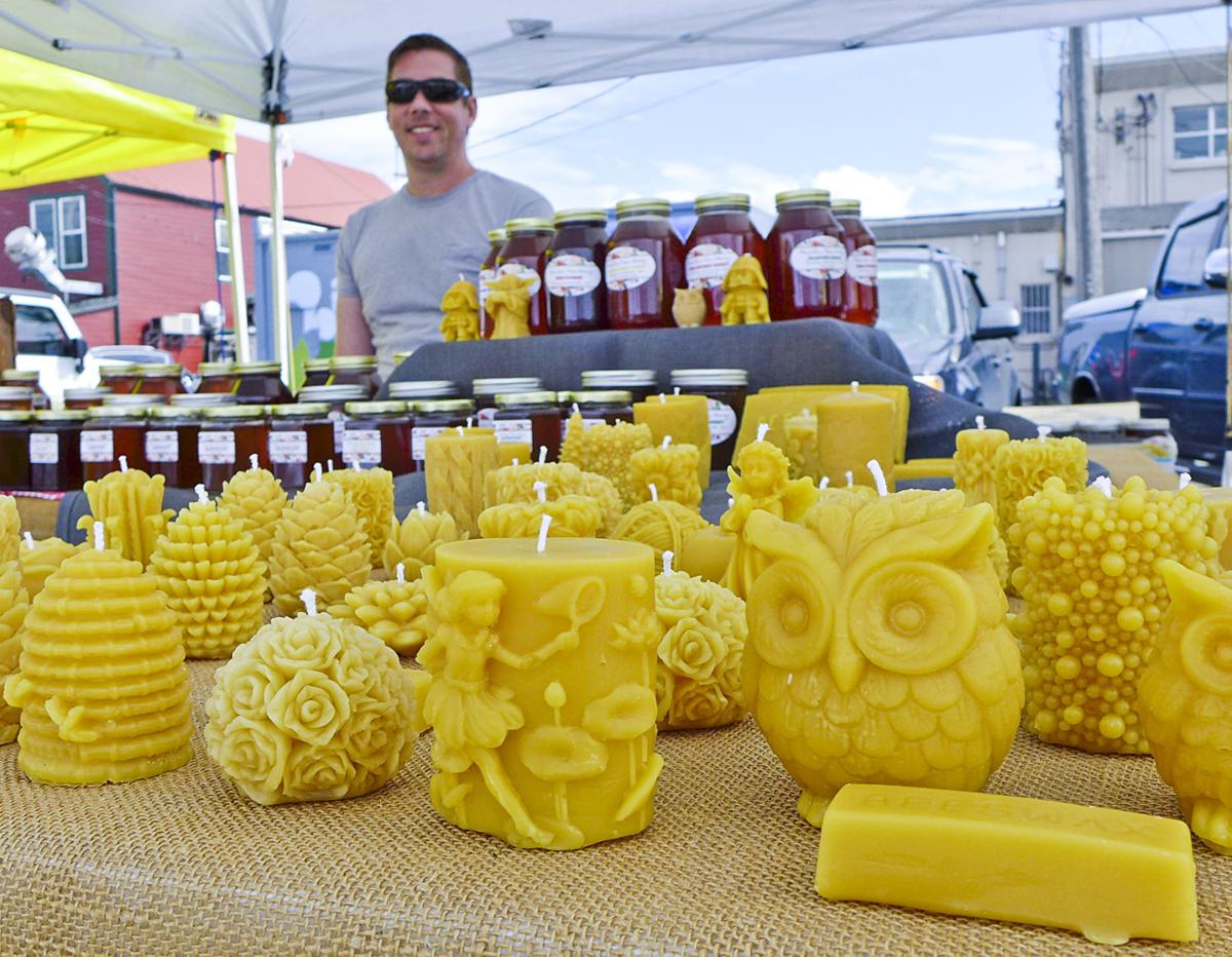 Stwd FM Beeswax