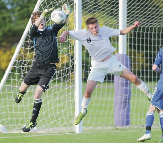 Anacortes outplays SedroWoolley boys’ soccer to clinch state berth