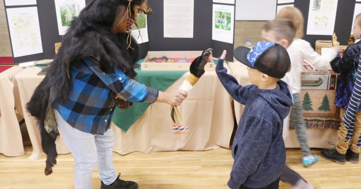 Elementary school hosts Upper Skagit Cultural Day