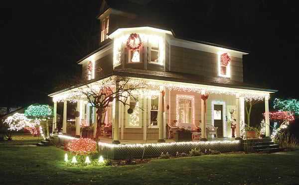 Sedro Woolley Christmas Parade 2022 Sedro-Woolley Chamber, Business Holiday Decoration Winners Announced |  Community | Goskagit.com