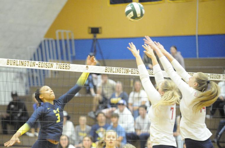 Photos BurlingtonEdison vs. Ellensburg volleyball Gallery
