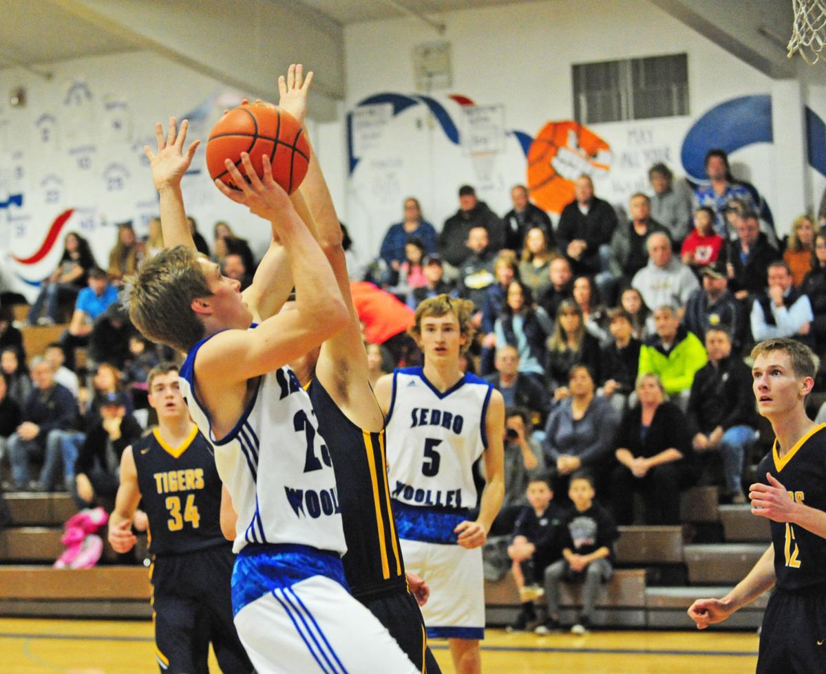 Prep Boys Basketball Sedro Woolley Edges Burlington Edison In Ot
