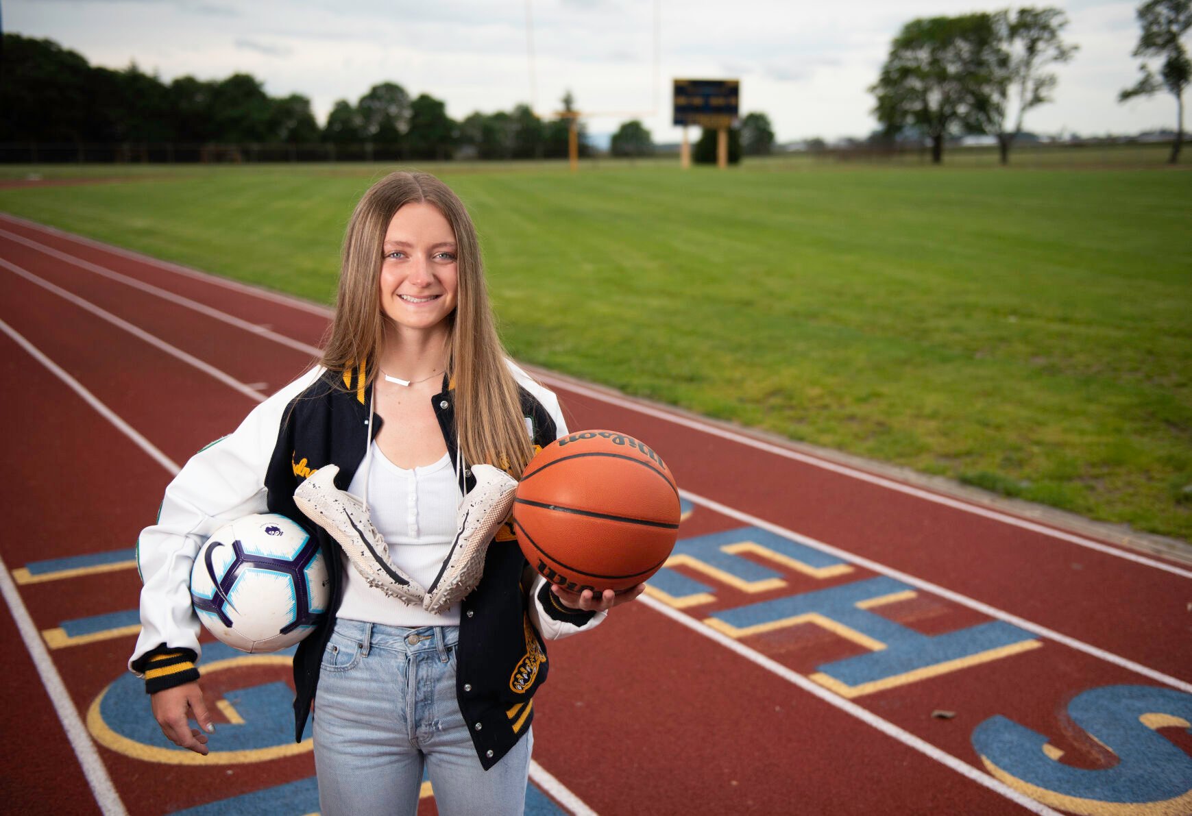 Skagit Valley Herald Girls' Athlete Of The Year: Sydney Reisner | Local ...