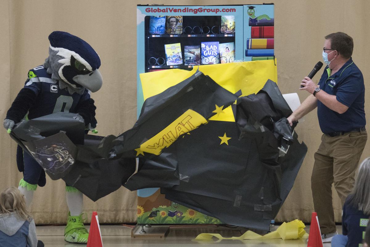 Blitz the Seahawk visits Centennial Elementary-3.jpg