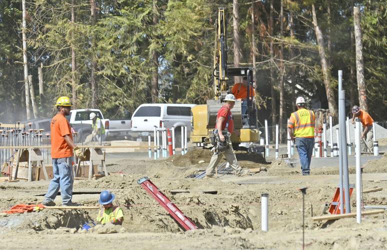 Mount Vernon School District breaks ground on new elementary school