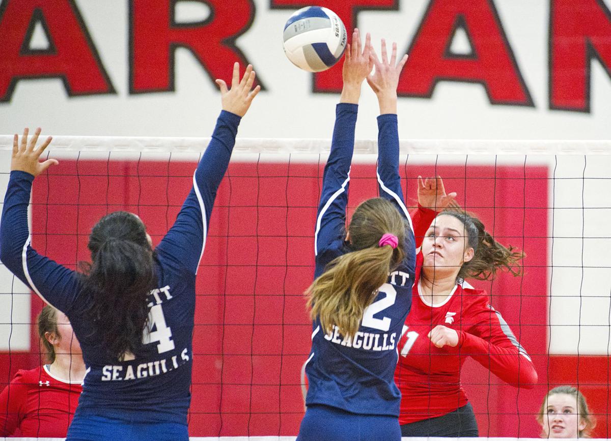 Photo Gallery Volleyball Everett at Stanwood, 11.6.18 Gallery