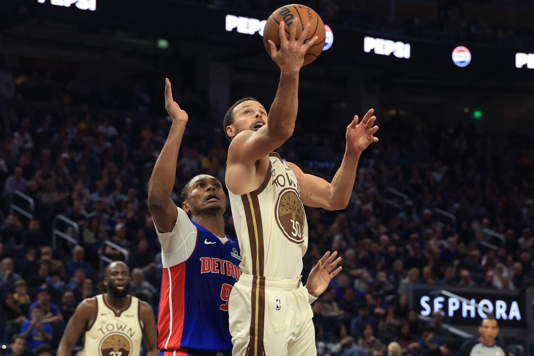 stephen curry pink basketball shoes