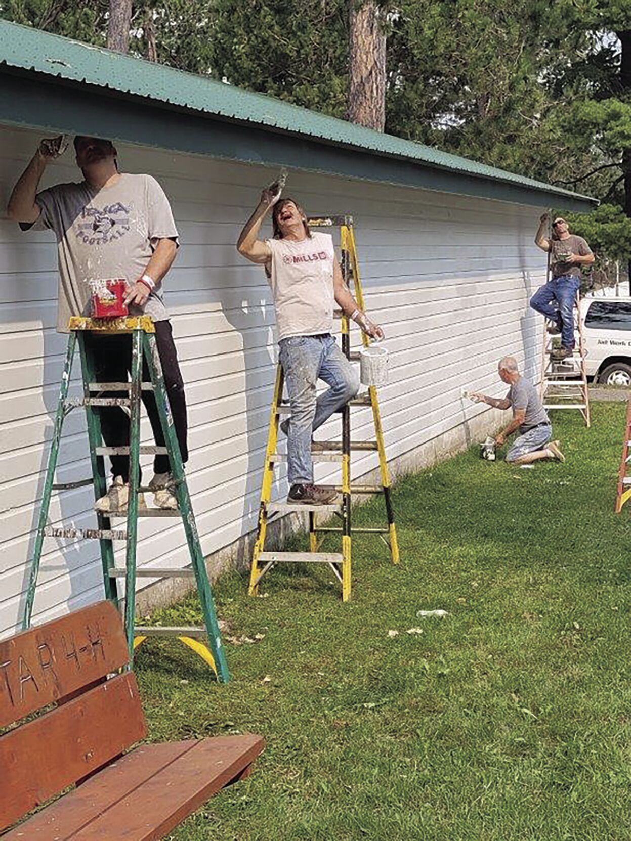 Adam Rabey Optimist Club puts new coat of paint on fairground’s 4H building | News ...