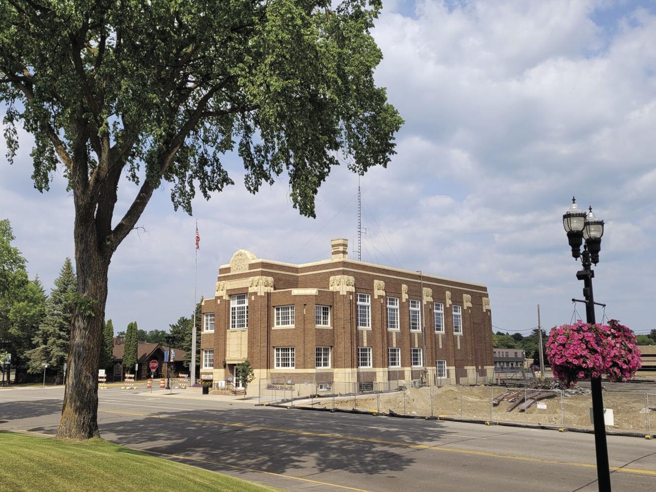 Hello, again, Grand Rapids City Hall News