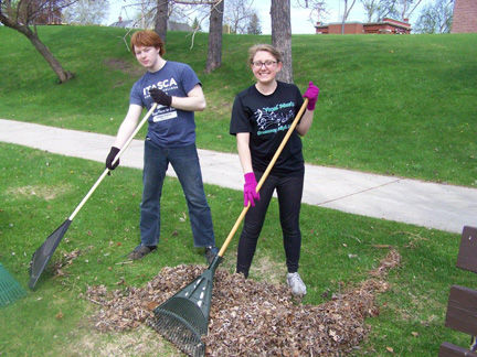 Greenway High School Holds 15th Annual Day Of Caring Featured Grandrapidsmn Com