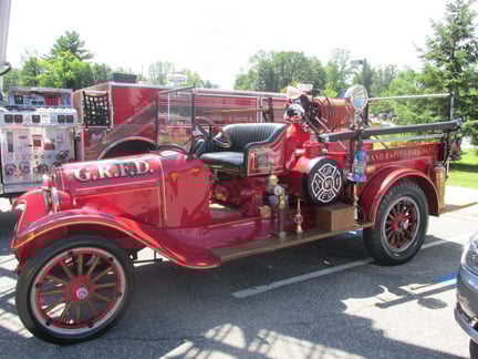 Weekend Of Wheels Car Show And Swap Meet Featured Grandrapidsmn Com