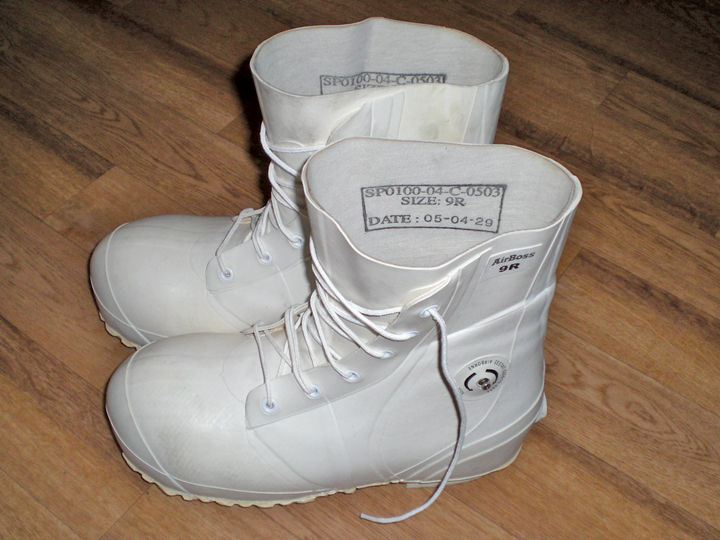 White bunny outlet boots