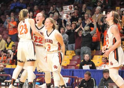 Rapids Upsets No 3 Holy Angels To Reach State Semis Sports