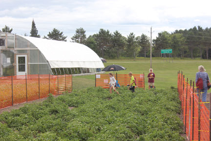 Visitors Day at North Central Research and Outreach Center | Featured